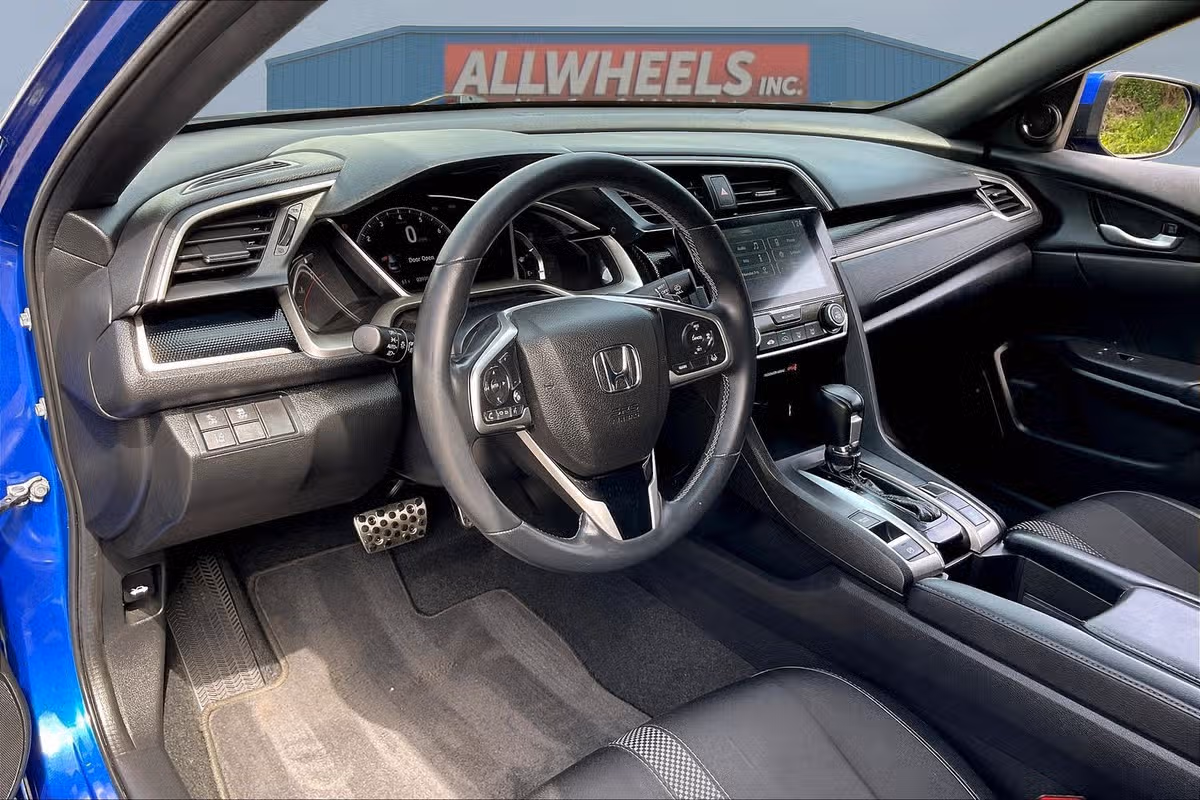 2020 Honda Civic Sport Image 12