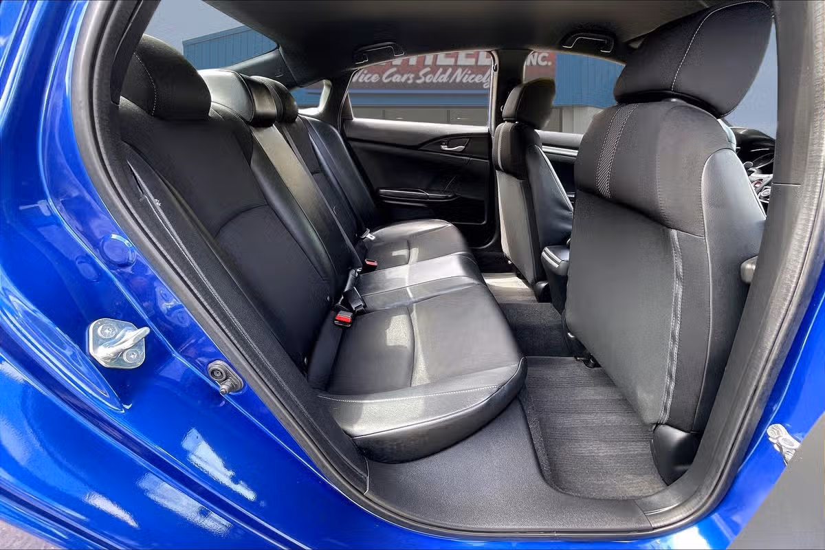 2020 Honda Civic Sport Image 25