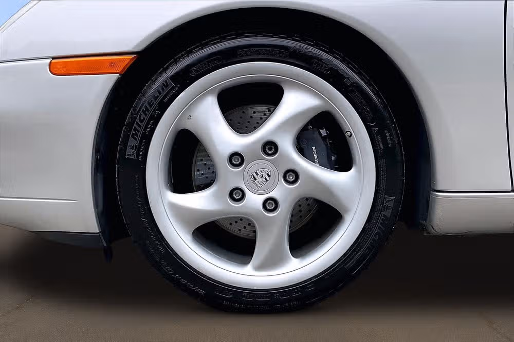 2001 Porsche 911 Carrera Image 9