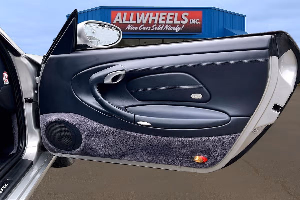 2001 Porsche 911 Carrera Image 19