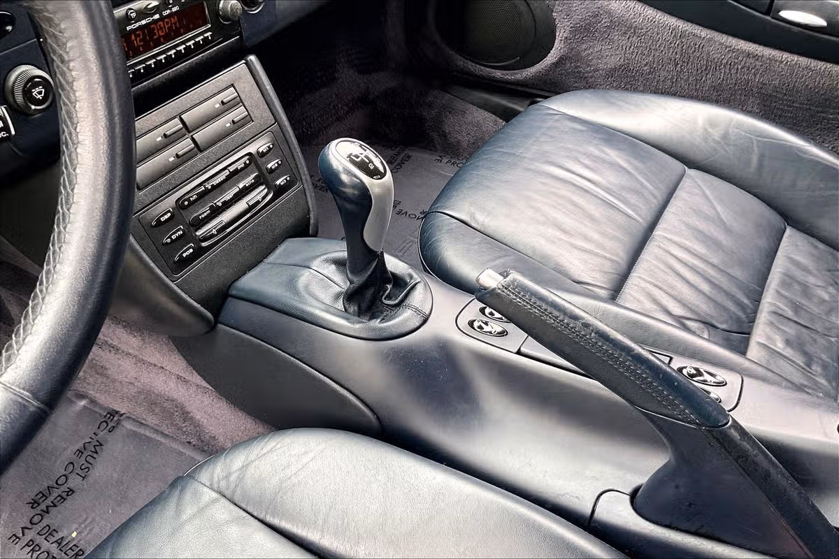 2001 Porsche 911 Carrera Image 13