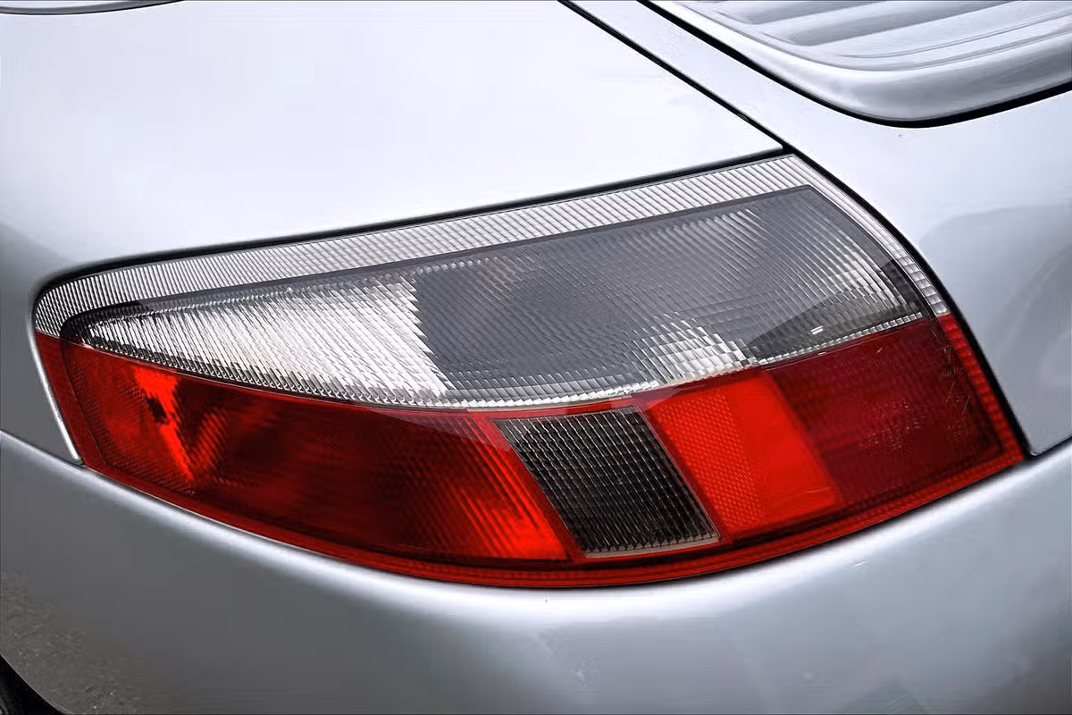 2001 Porsche 911 Carrera Image 25