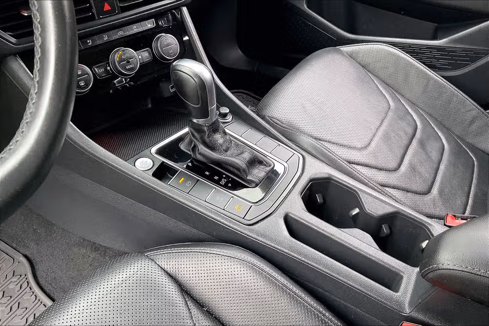 2019 Volkswagen Jetta SEL Premium Image 13