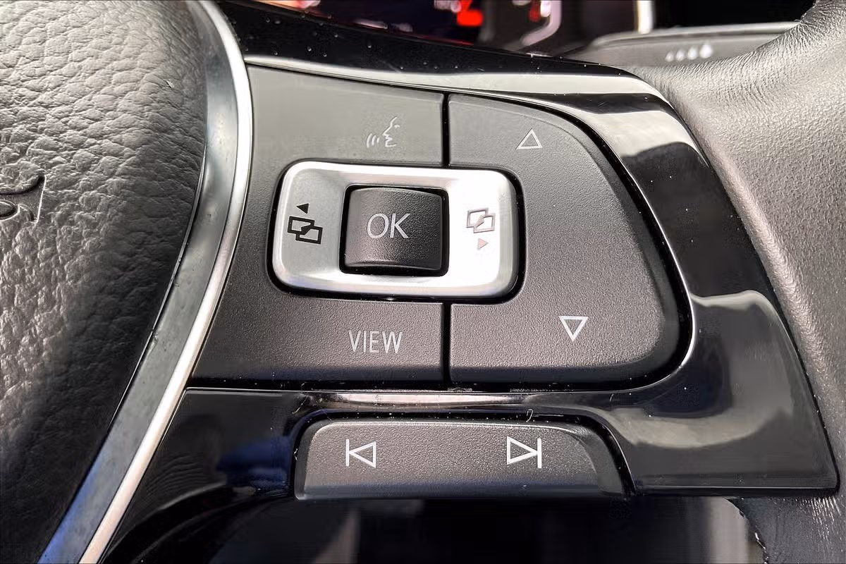 2019 Volkswagen Jetta SEL Premium Image 17