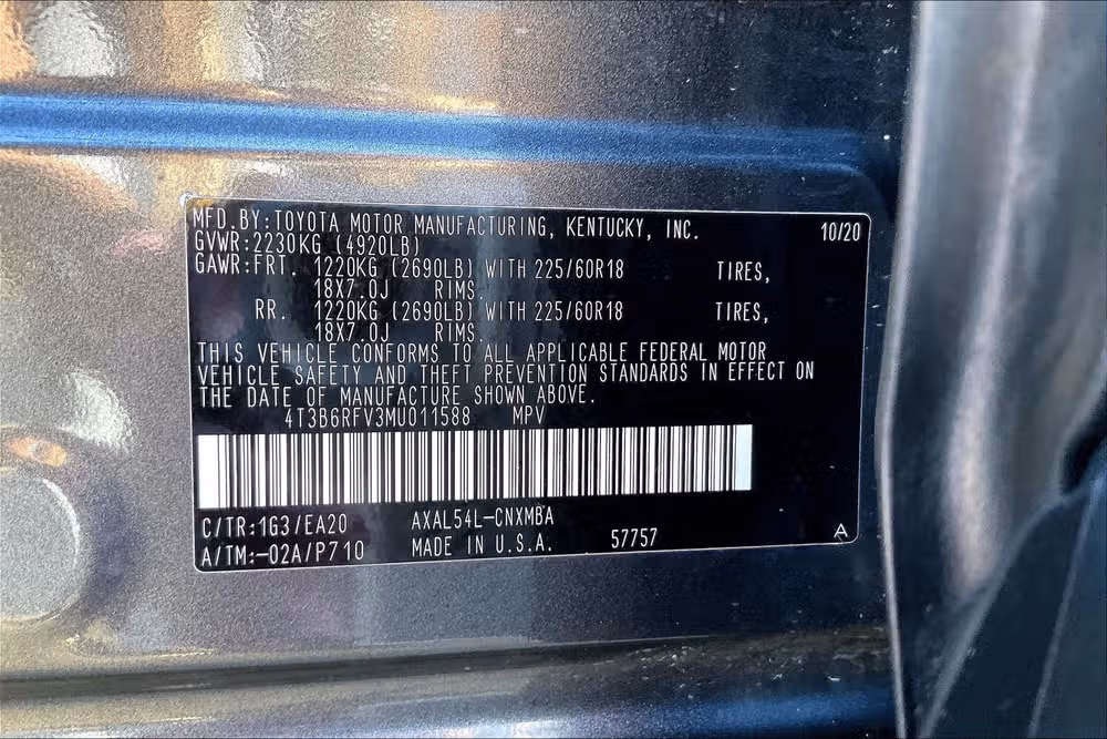 2021 Toyota RAV4 Hybrid XLE Premium Image 33