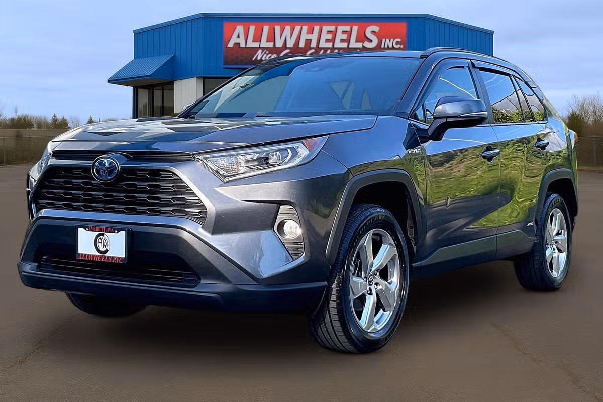 2021 Toyota RAV4 Hybrid XLE Premium Image 11