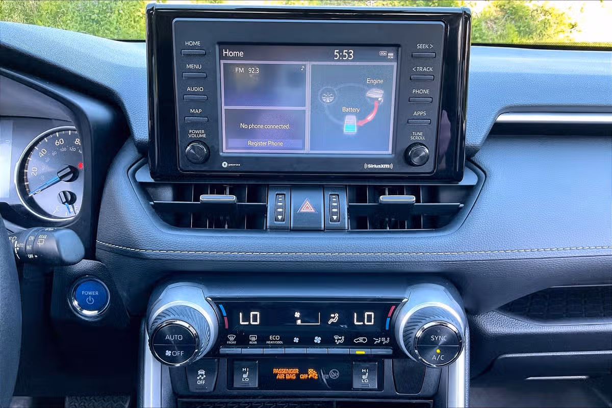 2021 Toyota RAV4 Hybrid XLE Premium Image 30