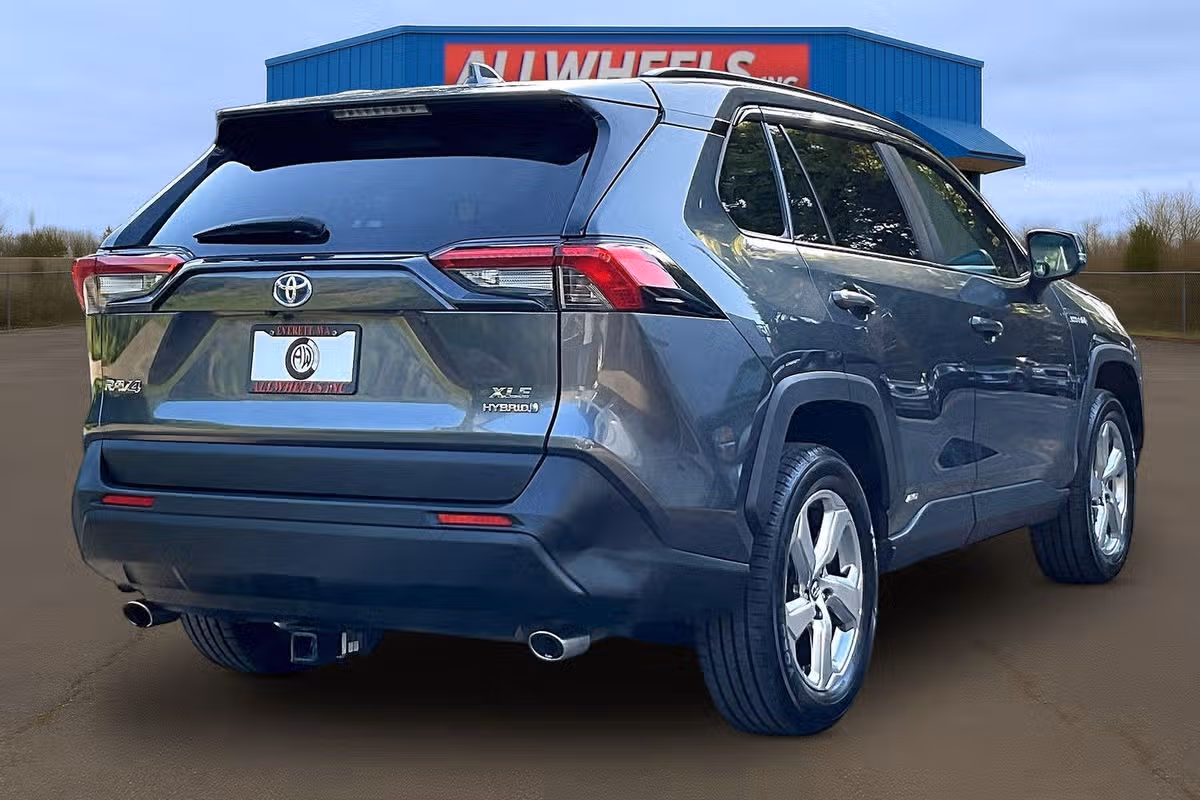 2021 Toyota RAV4 Hybrid XLE Premium Image 12