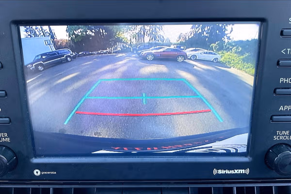 2021 Toyota RAV4 Hybrid XLE Premium Image 20