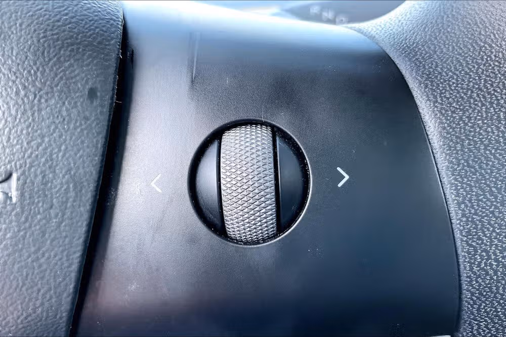 2021 Tesla Model Y Long Range Image 11