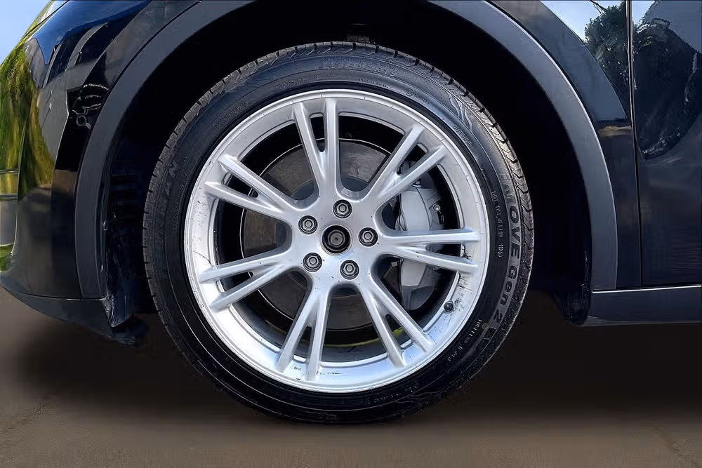 2021 Tesla Model Y Long Range Image 6