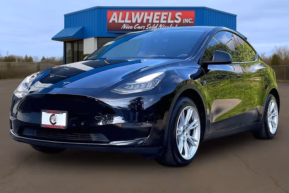 2021 Tesla Model Y Long Range Image 7