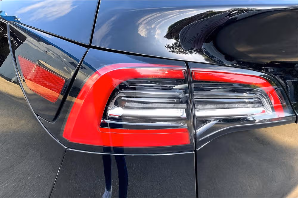 2021 Tesla Model Y Long Range Image 20