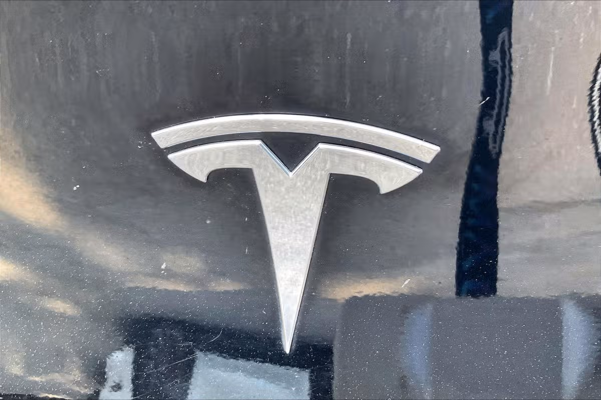 2021 Tesla Model Y Long Range Image 5