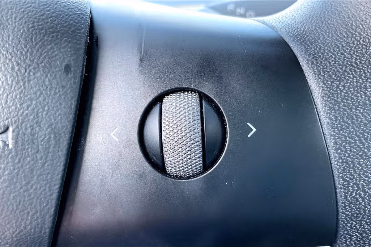 2021 Tesla Model Y Long Range Image 11