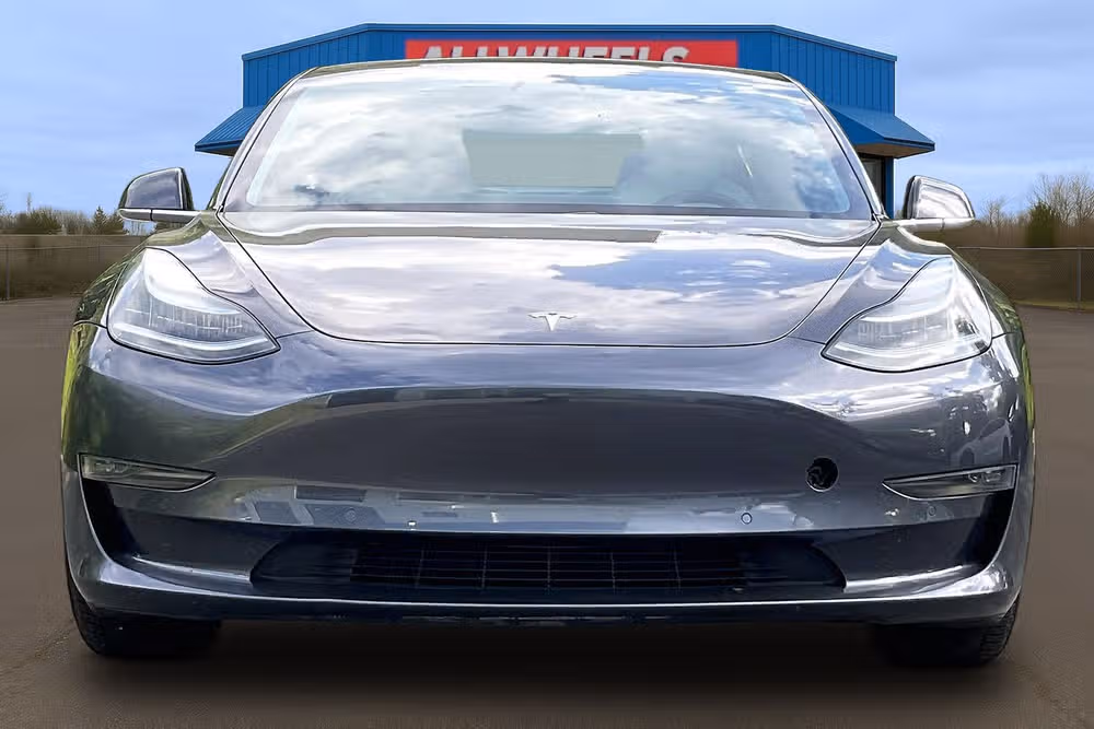 2018 Tesla Model 3 Performance Image 3