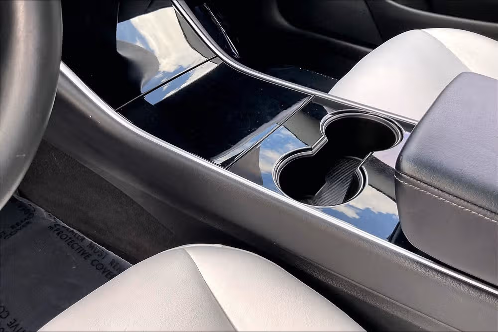 2018 Tesla Model 3 Performance Image 13