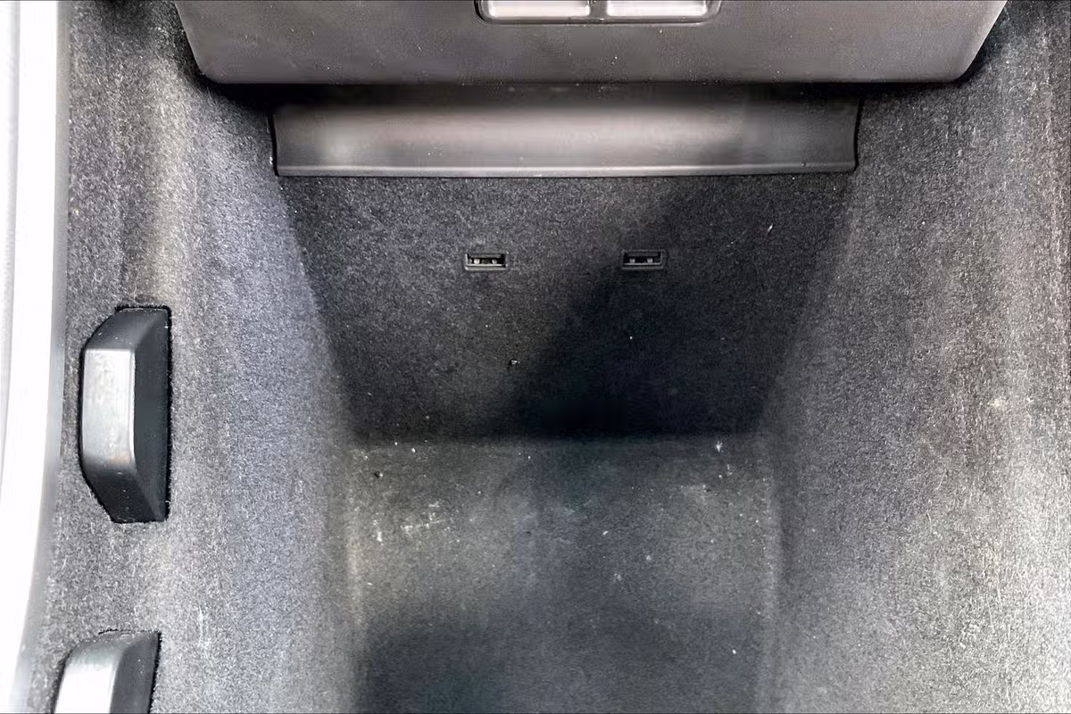 2018 Tesla Model 3 Performance Image 29