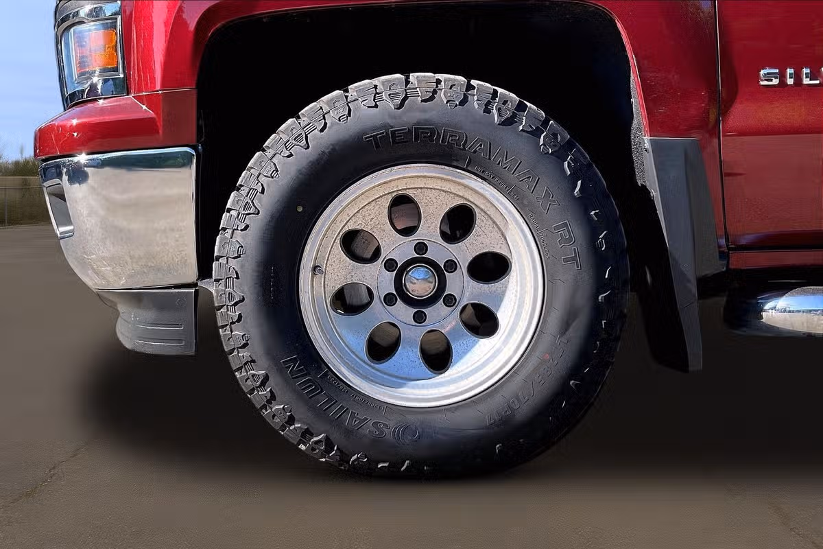 2014 Chevrolet Silverado 1500 LT Crew Cab Image 9