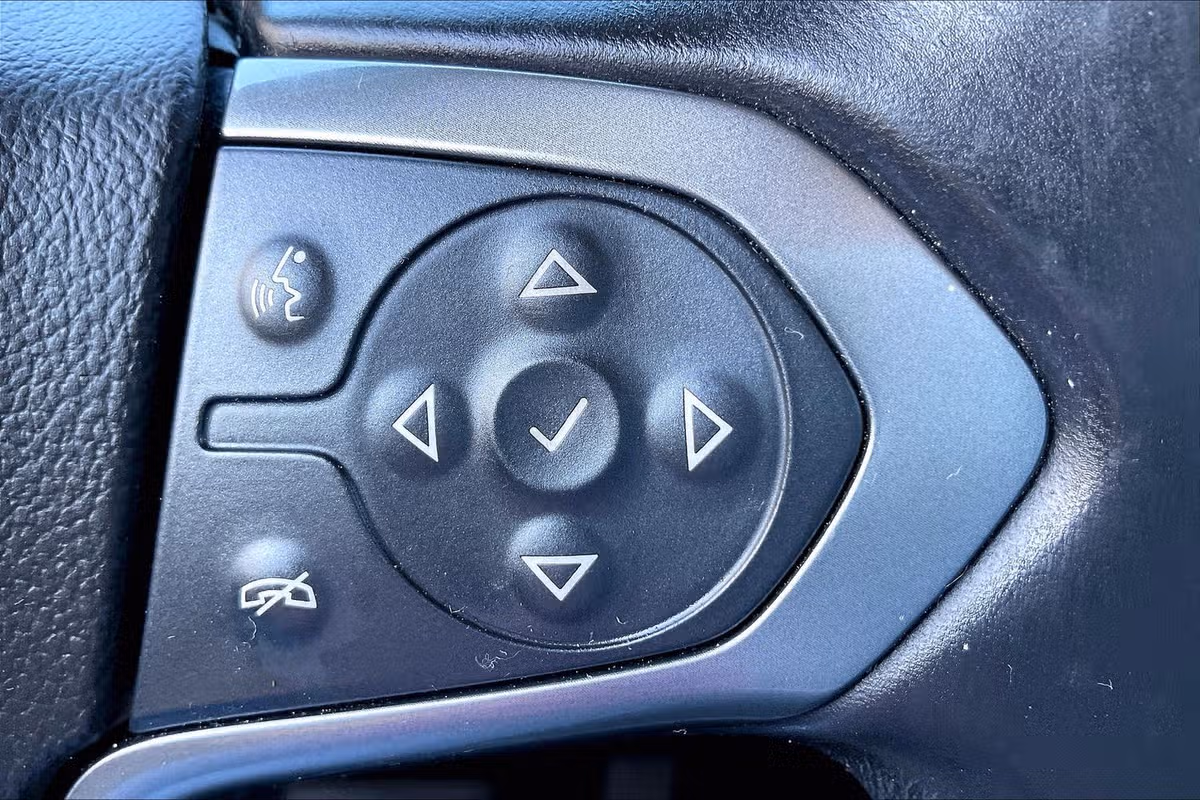 2014 Chevrolet Silverado 1500 LT Crew Cab Image 19