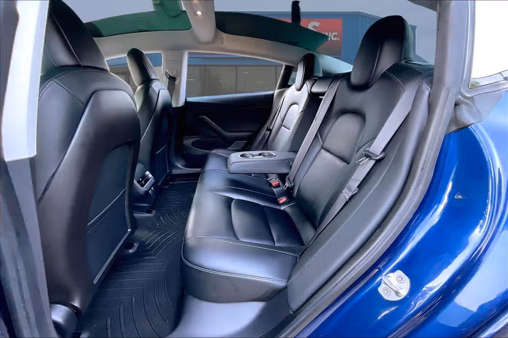 2020 Tesla Model 3 Long Range Image 22