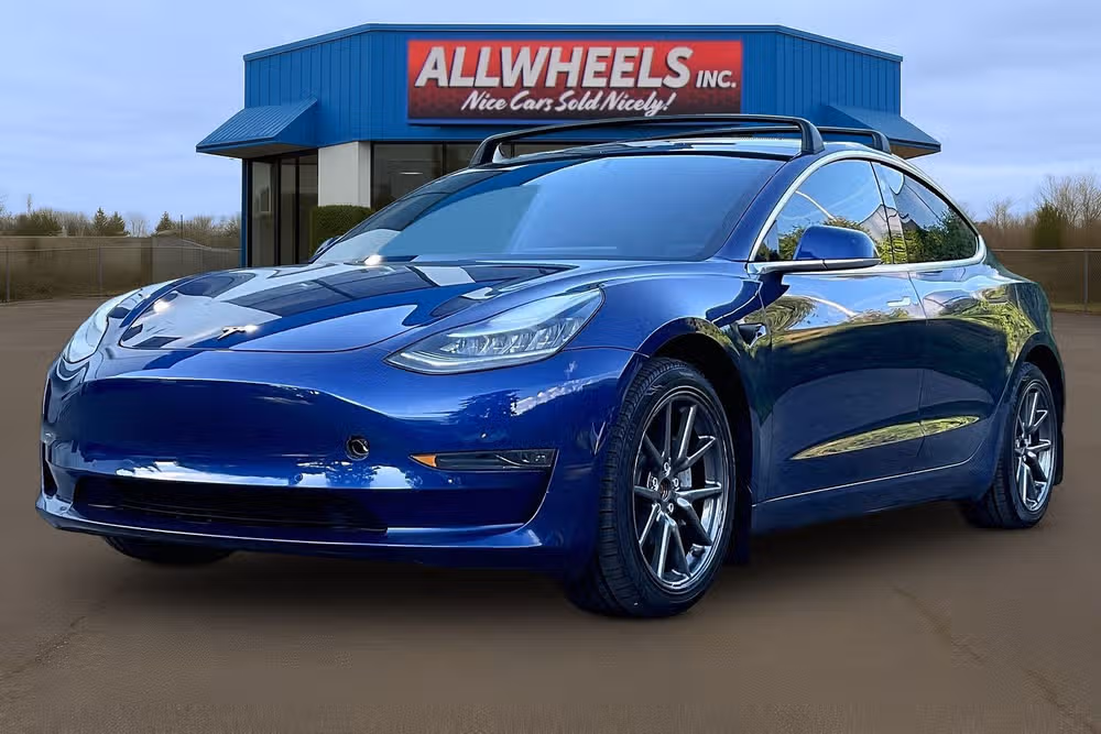 2020 Tesla Model 3 Long Range Image 9