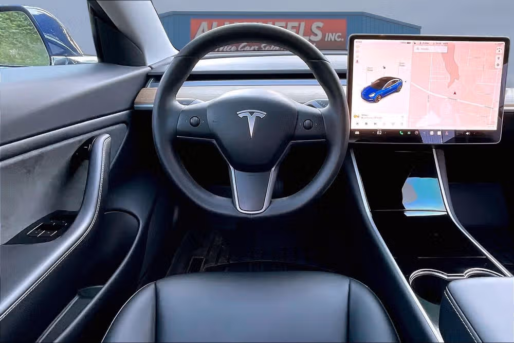 2020 Tesla Model 3 Long Range Image 5