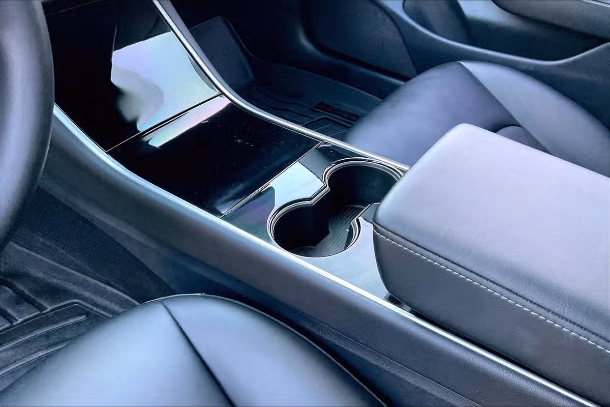 2020 Tesla Model 3 Long Range Image 12