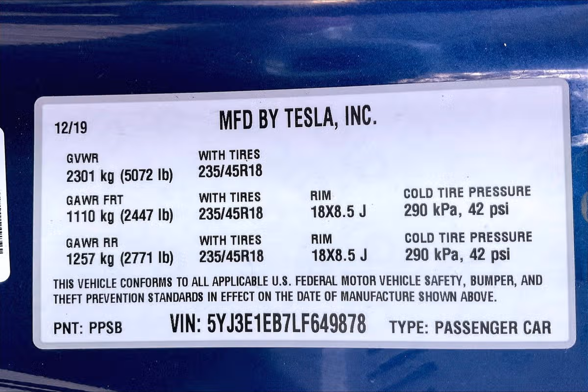 2020 Tesla Model 3 Long Range Image 30