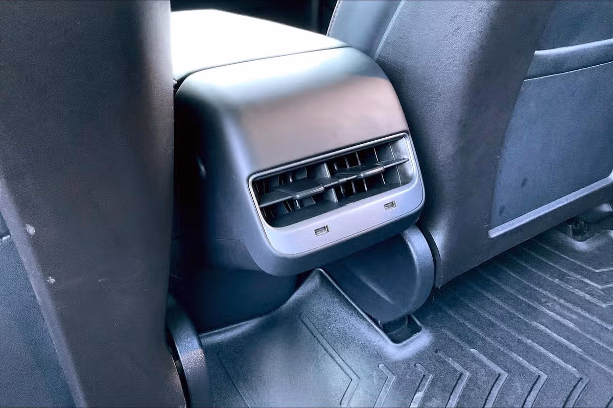 2020 Tesla Model 3 Long Range Image 29