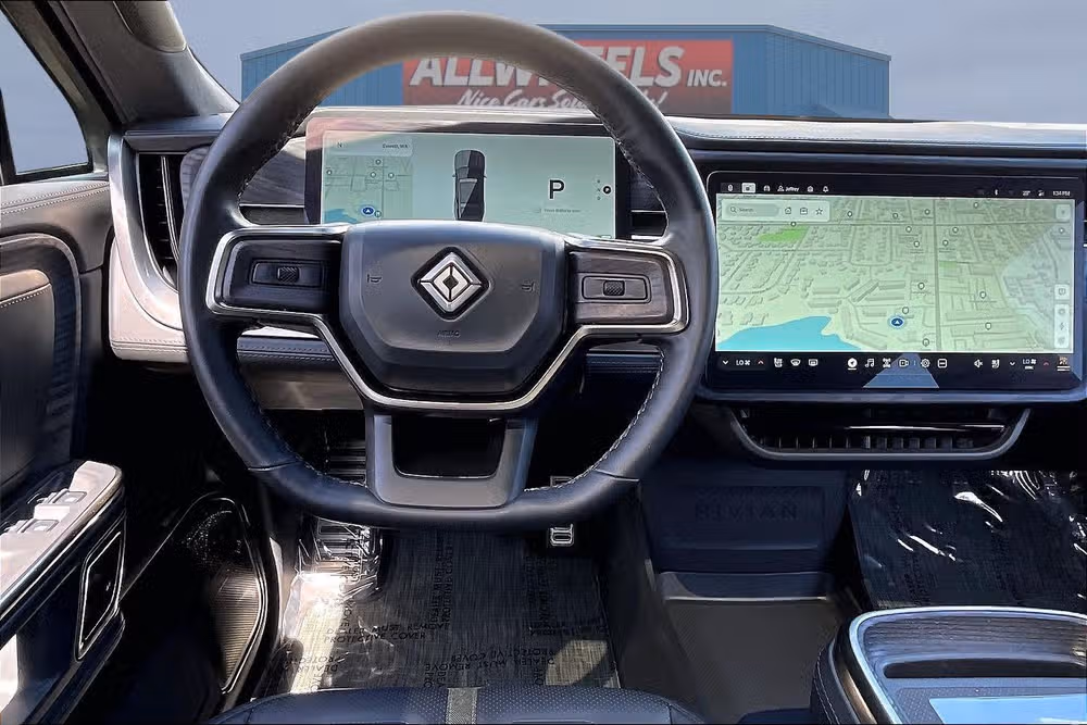2024 Rivian R1S Adventure Image 5