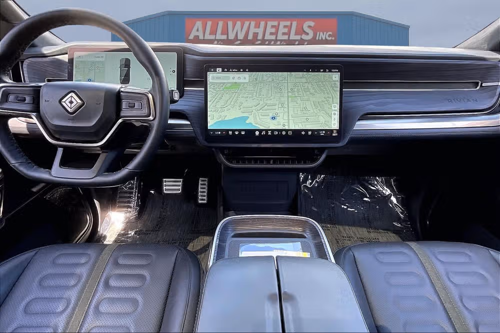 2024 Rivian R1S Adventure Image 14