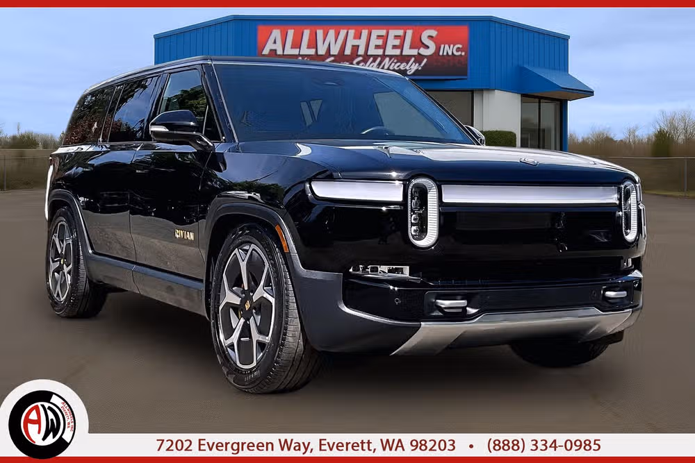 2024 Rivian R1S Adventure Quad-Motor Large Pack's photo