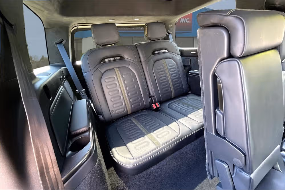 2024 Rivian R1S Adventure Image 26