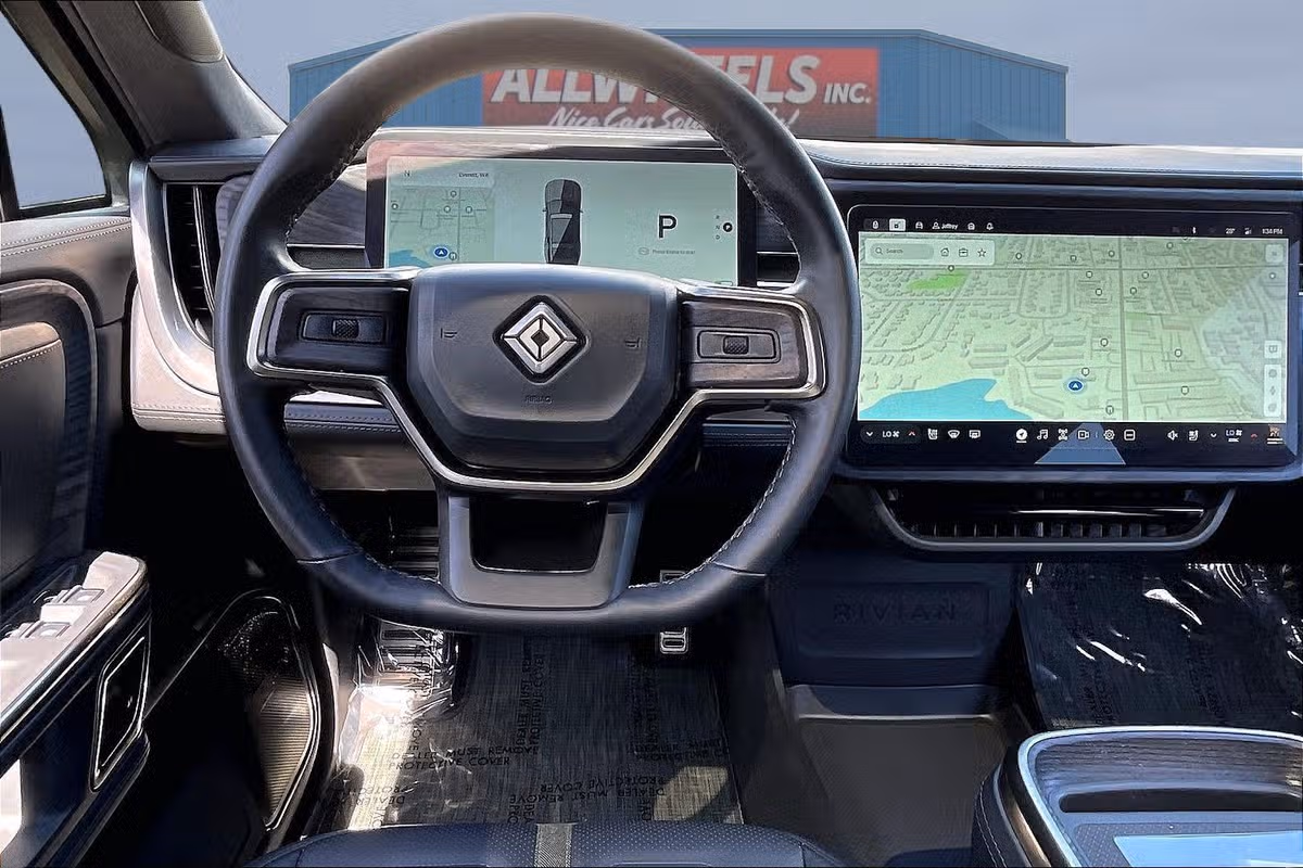 2024 Rivian R1S Adventure Image 5