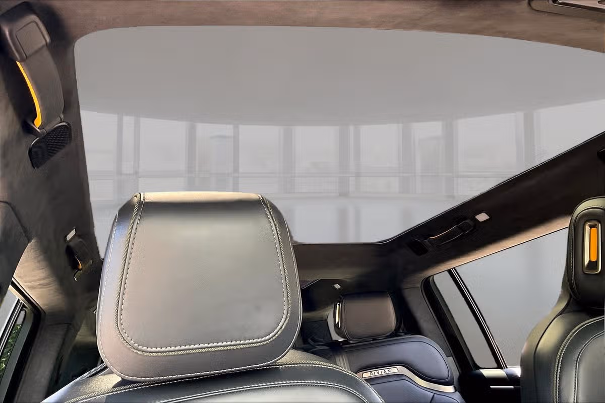 2024 Rivian R1S Adventure Image 20