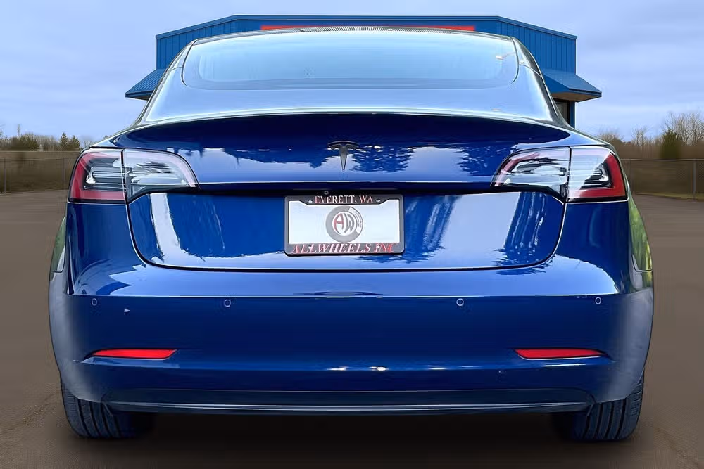 2018 Tesla Model 3 Standard Image 4
