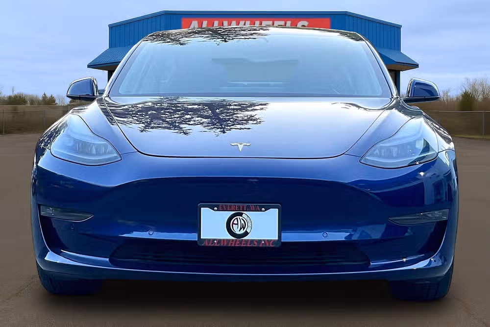2018 Tesla Model 3 Standard Image 3