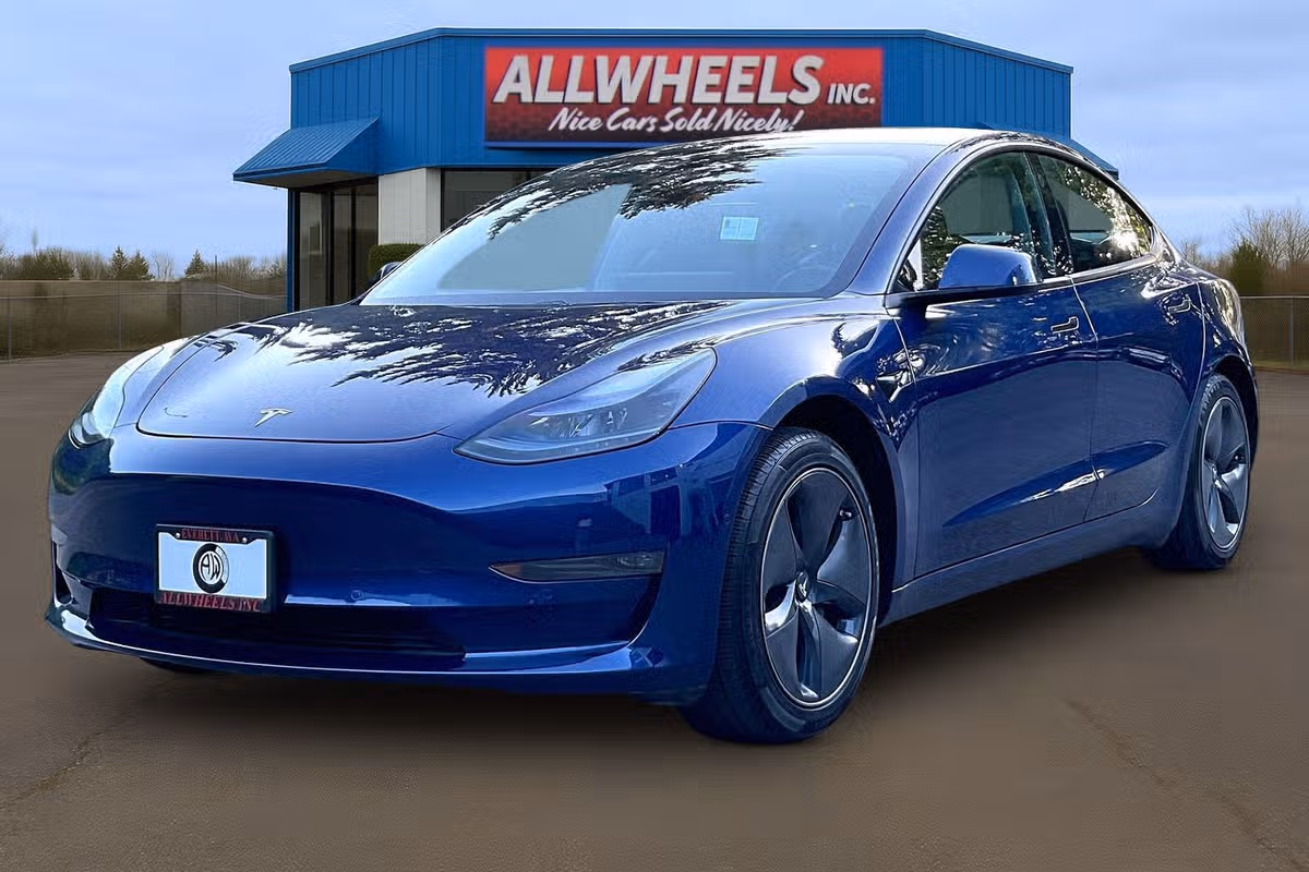 2018 Tesla Model 3 Standard Image 10