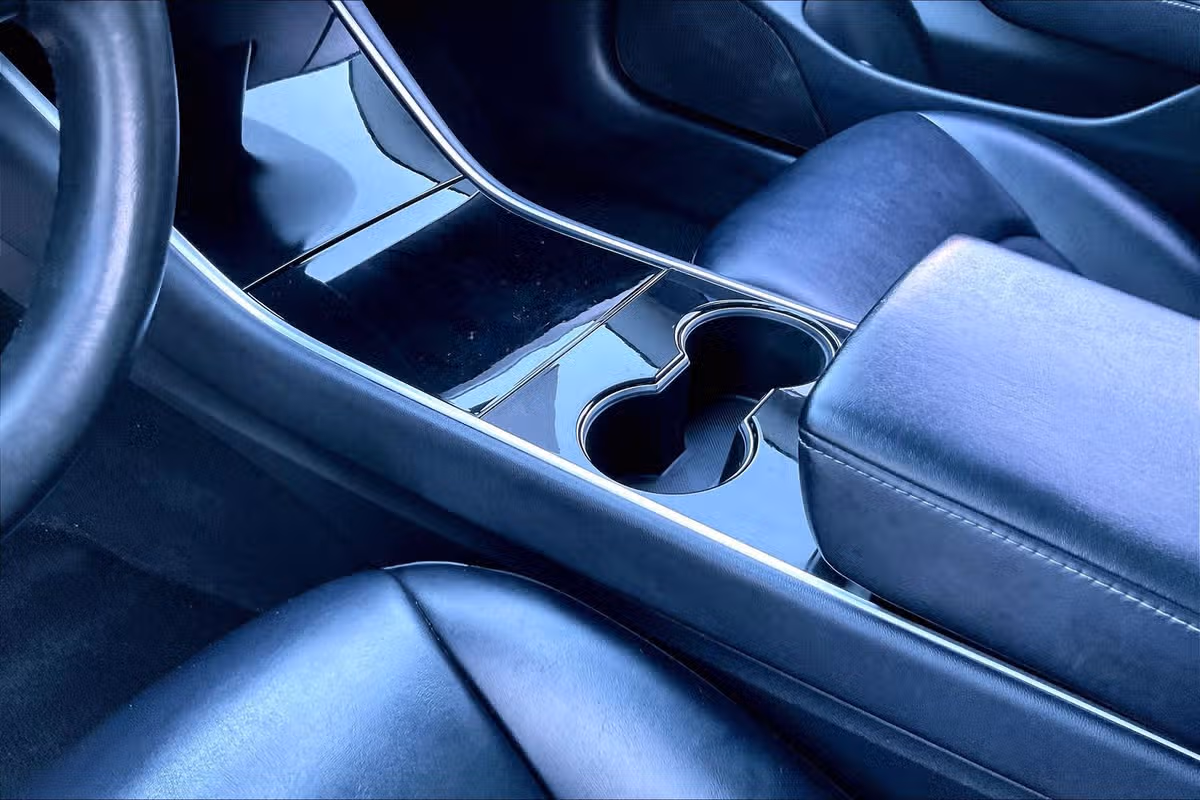 2018 Tesla Model 3 Standard Image 13