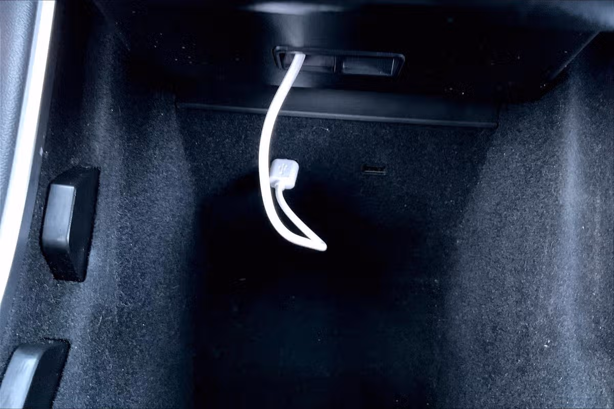 2018 Tesla Model 3 Standard Image 29