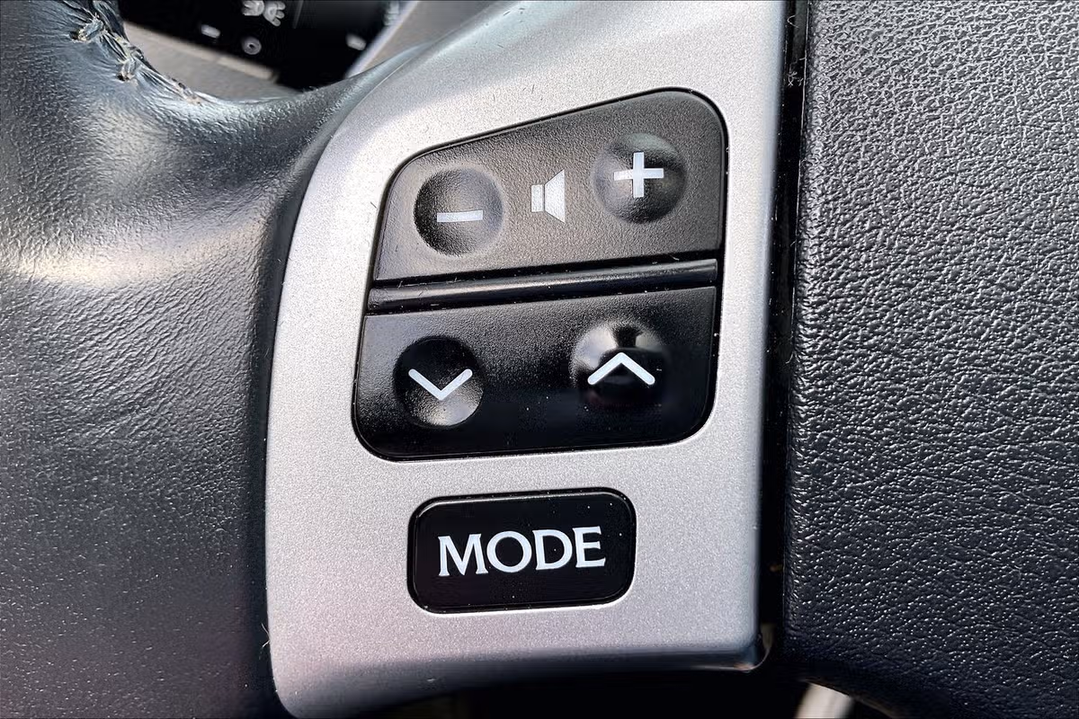 2011 Lexus IS 250 Base Image 16