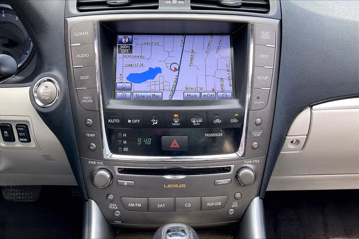 2011 Lexus IS 250 Base Image 29