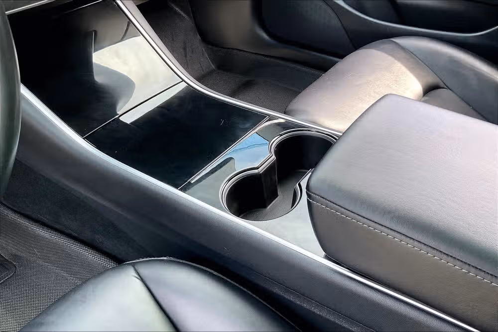 2018 Tesla Model 3 Performance Image 13