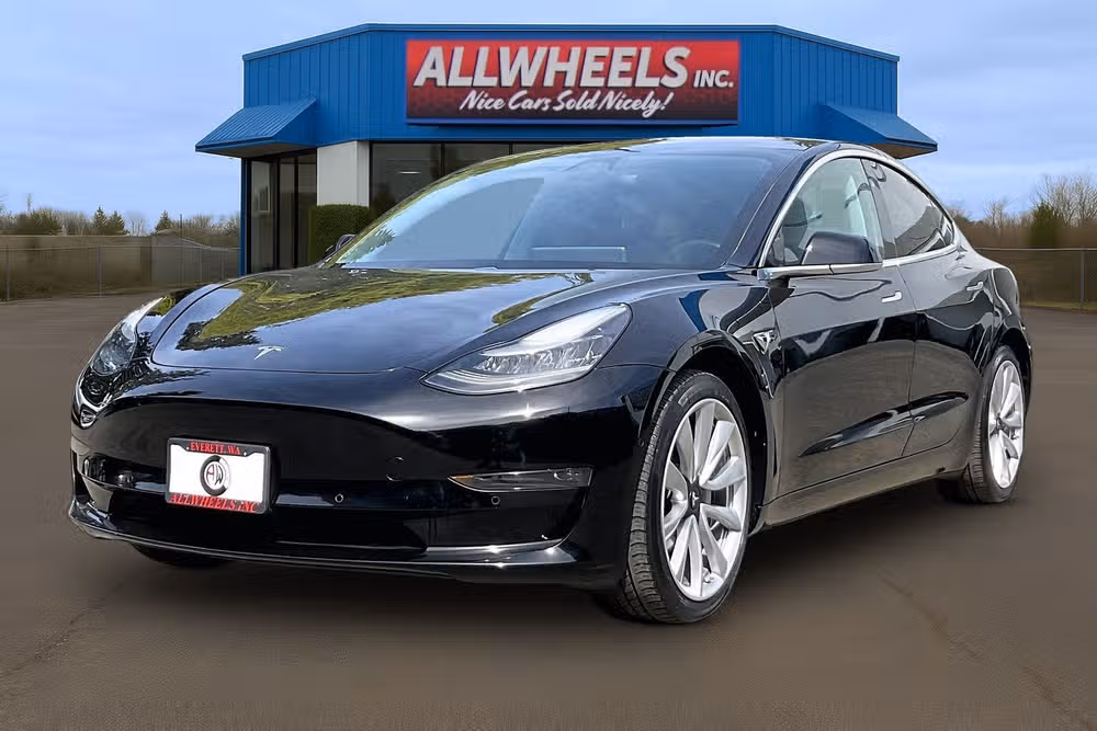 2018 Tesla Model 3 Performance Image 10