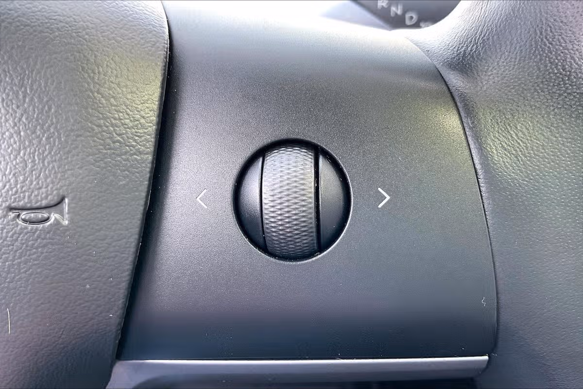 2018 Tesla Model 3 Performance Image 17