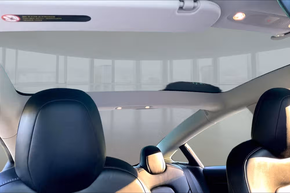 2019 Tesla Model 3 Mid Range Image 19