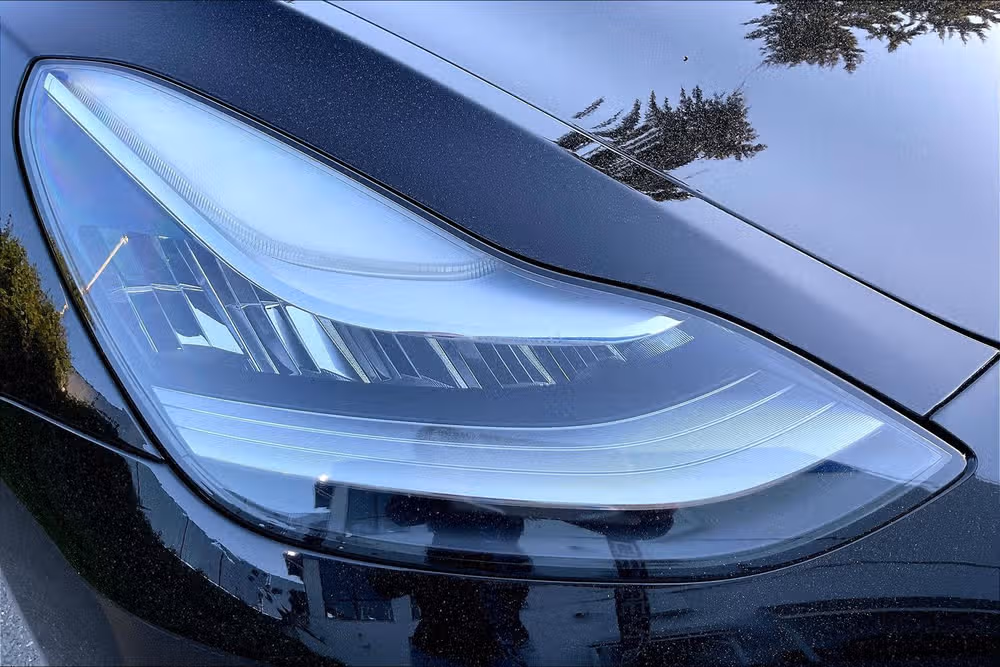 2019 Tesla Model 3 Mid Range Image 26