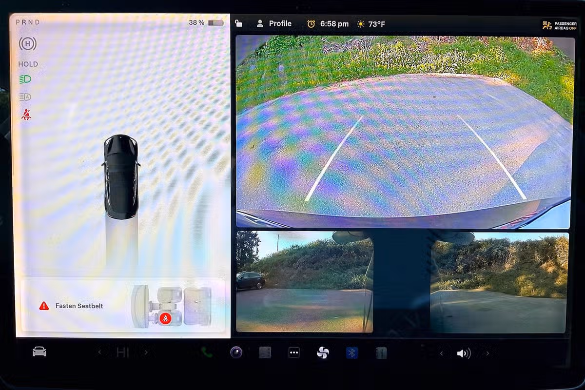 2019 Tesla Model 3 Mid Range Image 18