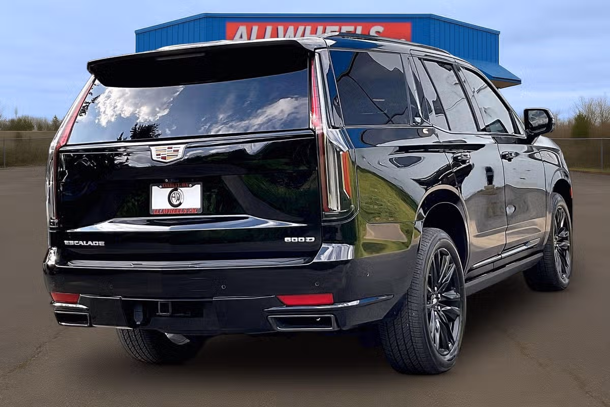 2021 Cadillac Escalade Sport Platinum Image 11